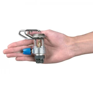 204184-campingaz-bleuet-micro-stove-5.webp Hand holding a small fire sprinkler head.