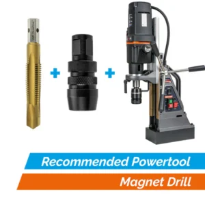 301130recopowertool_10a93b3d-1b88-432d-9792-6c149a2851d0_1024x1024-1.webp Magnet drill with essential accessories showcased.