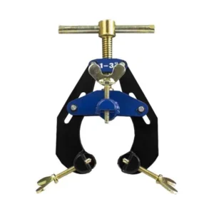 Tool for gripping and pulling mechanical parts