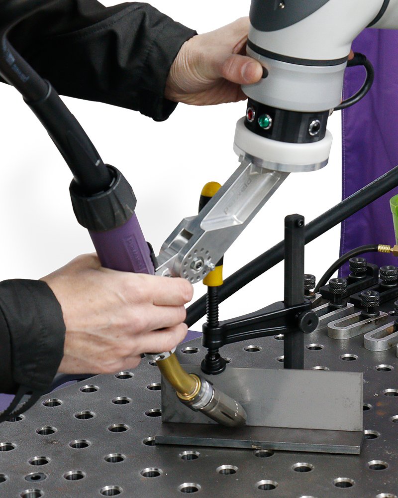 Cobot welding adjustment